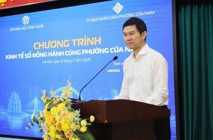 Phó Giám đốc Sở Khoa học và Công nghệ Hà Nội Nguyễn Anh Tuấn phát biểu khai mạc chương trình. Ảnh: PV