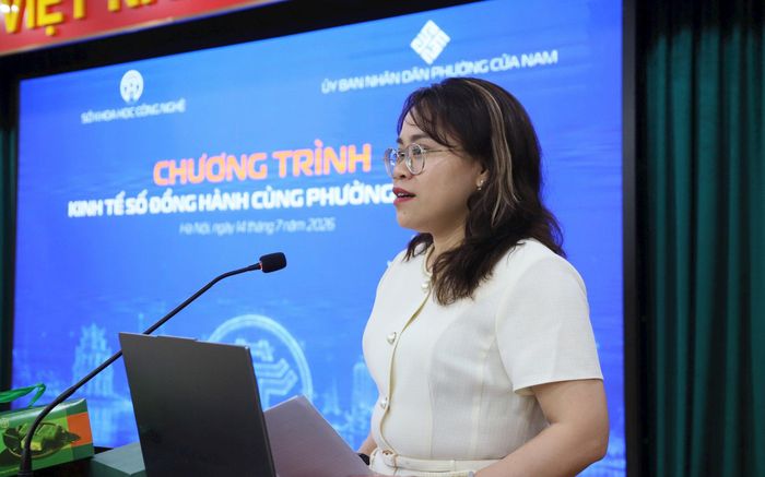 Phó Chủ tịch UBND phường Cửa Nam Trịnh Ngọc Trâm phát biểu tại chương trình. Ảnh: PV