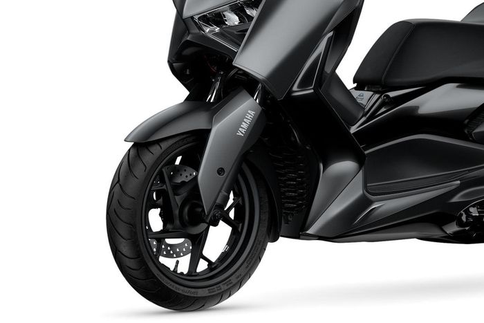Sức mạnh của Yamaha XMAX ABS 2026 đến từ khối động cơ BLUE CORE dung tích 249cc