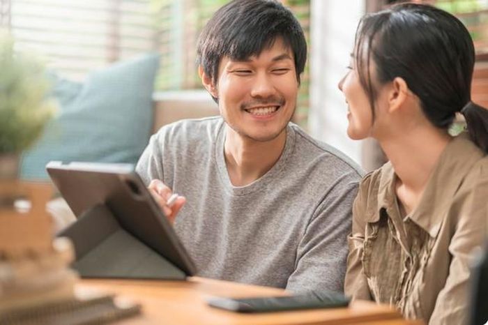 Tính cách cởi mở, thẳng thắn và không thích hơn thua giúp Sư Tử tránh được nhiều phiền phức trong các mối quan hệ. Ảnh minh họa