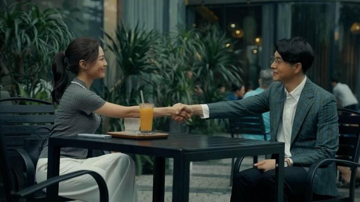 Diệu và Sơn chính thức hợp tác với nhau trong điều hành công ty. Ảnh VTV