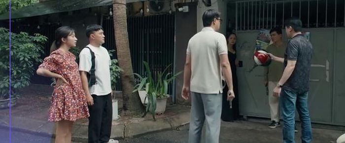 Vợ chồng anh trai Bằng đến đòi lại căn nhà bố mẹ để lại. Ảnh VTV