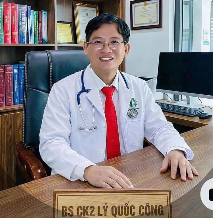 BS.CKII Lý Quốc Công khẳng định, hiện nay, nhiễm ký sinh trùng giun lươn không thể tự khỏi nên điều trị càng sớm càng tốt.