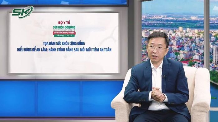 Theo PGS.TS.BS. Phạm Quang Thái, thử nghiệm lâm sàng cho biết hiệu lực bảo vệ của vắc-xin, trong khi hiệu quả triển khai cần được đánh giá bằng dữ liệu đời thực.
