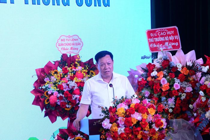 Thứ trưởng Đỗ Xuân Tuyên phát biểu giao nhiệm vụ tại buổi lễ.