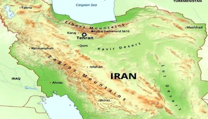 Lãnh thổ rộng lớn cũng mang lại cho Iran lợi thế trong việc triển khai tên lửa và UAV tại nhiều khu vực khác nhau.