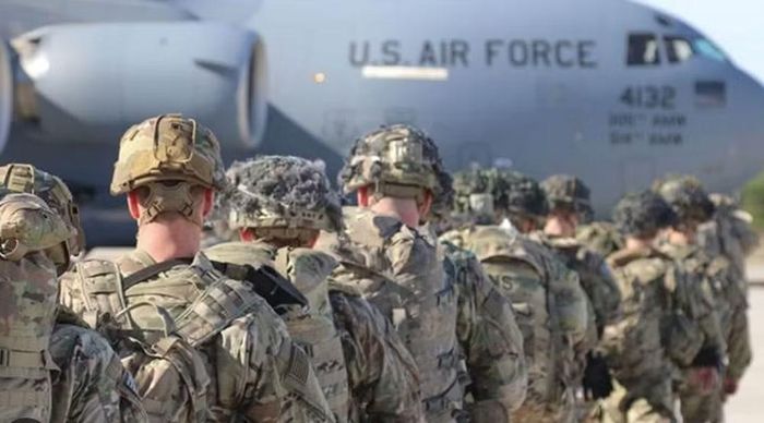 "Hơn 50.000 quân nhân Mỹ hiện đang được triển khai trên khắp Trung Đông", CENTCOM thông báo trên mạng xã hội X. Đây là một trong những đợt triển khai lực lượng quy mô lớn nhất của Washington tại khu vực trong những năm gần đây, diễn ra khi căng thẳng với Iran tiếp tục leo thang.