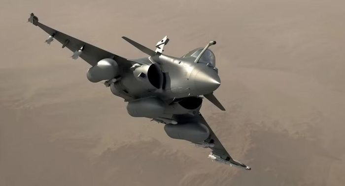 Dữ liệu này đã được phi công máy bay chiến đấu Rafale tiếp nhận ngay lập tức, sau đó anh ta đã mô phỏng một cuộc tấn công chính xác vào mục tiêu và phá hủy nó.