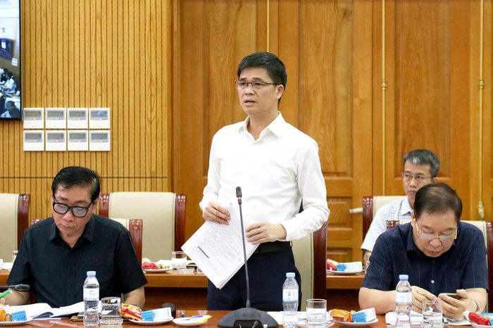 Ông Ngọ Duy Hiểu - Phó Chủ tịch Thường trực Tổng Liên đoàn Lao động Việt Nam phát biểu tại Hội nghị.