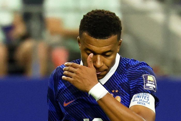 Mbappe lại ôm hận trước Lamine Yamal.