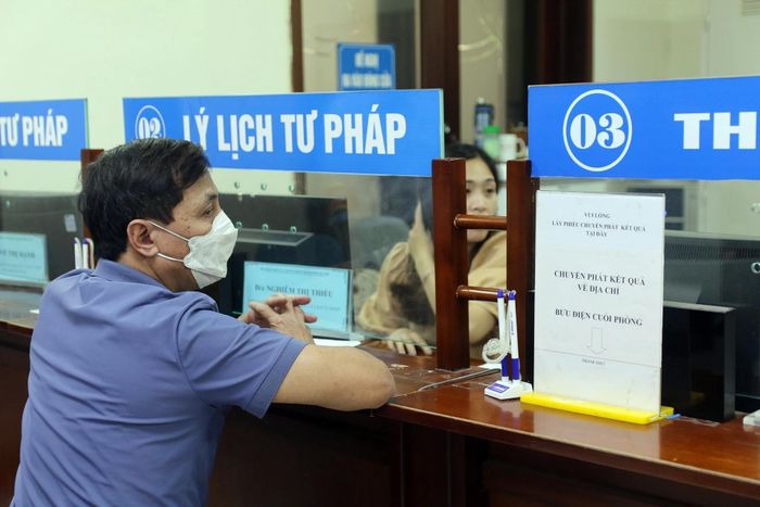  Lý lịch tư pháp sẽ được cấp miễn phí nếu thông tin lý lịch tư pháp đã có trên VNeID. Ảnh: Hoàng Lam.
