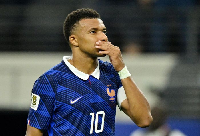  Mbappe và nhiều ngôi sao tuyển Pháp có ngày thi đấu không thành công trước Tây Ban Nha. Ảnh: Reuters. 