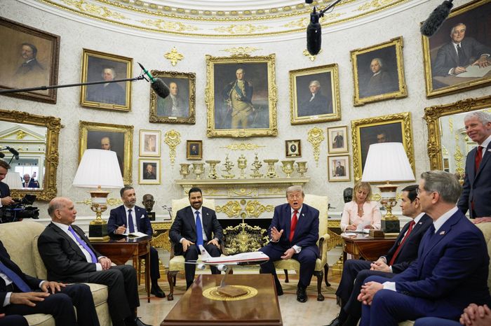 Thông tin về bài phát biểu được Tổng thống Trump đưa ra ngay trong cuộc gặp song phương với Thủ tướng Iraq Ali al-Zaidi tại Phòng Bầu dục ở Nhà Trắng ngày 14/7. Ảnh: Reuters.