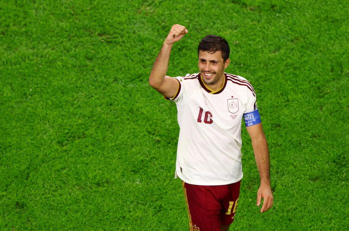  Rodri, Fabian Ruiz, Dani Olmo hay Lamine Yamal đều tỏa sáng theo cách riêng, tạo nên một Tây Ban Nha vận hành đồng bộ và đầy hiệu quả. 