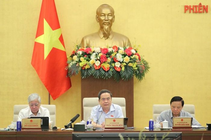 Chủ tịch Quốc hội Trần Thanh Mẫn chủ trì phiên họp sáng 15.7