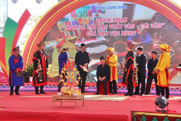 Lạng Sơn xác định phát triển công nghiệp văn hóa trên cơ sở bảo tồn và phát huy các giá trị văn hóa truyền thống tốt đẹp của các dân tộc trên địa bàn tỉnh