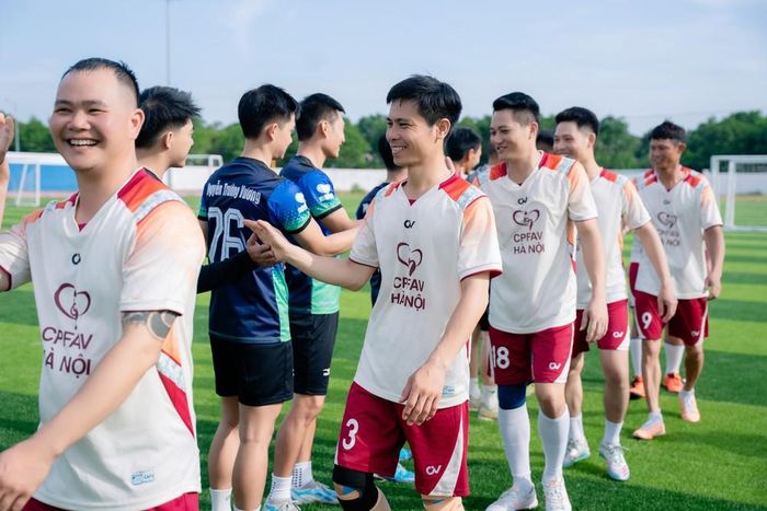 CPFAV CUP tạo điều kiện để các ông bố giao lưu, thấu hiểu và cùng nhau bước sâu hơn vào hành trình đồng hành cùng con. Ảnh: CPFAV