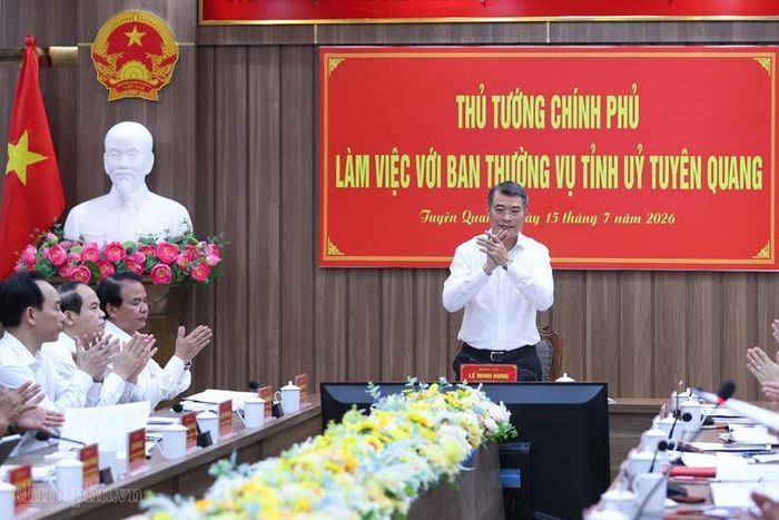 Thủ tướng Chính phủ Lê Minh Hưng làm việc với Ban Thường vụ Tỉnh ủy Tuyên Quang về việc thực hiện các nhiệm vụ phát triển KTXH, bảo đảm mục tiêu tăng trưởng 02 con số - Ảnh: VGP/Nhật Bắc