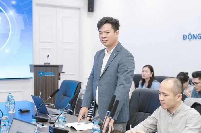 Thiếu tá Trần Trung Hiếu, Phó Giám đốc Trung tâm An ninh mạng quốc gia. (Ảnh CTV)