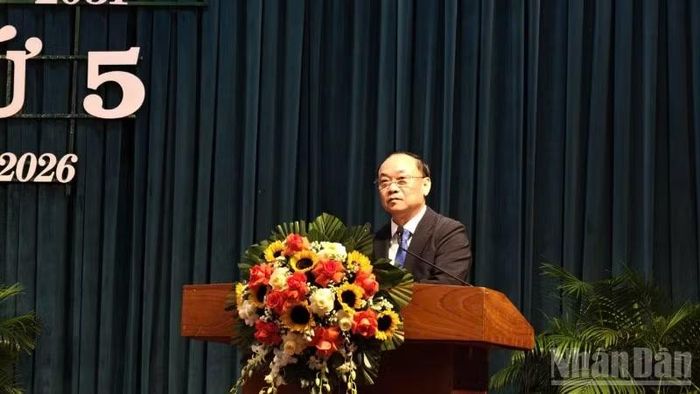 Bí thư Tỉnh ủy Gia Lai Thái Đại Ngọc phát biểu chỉ đạo tại kỳ họp.