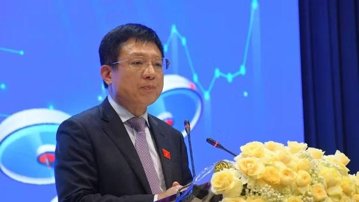 Ông Hồ Sĩ Hùng chủ tịch Liên đoàn Thương mại và Công nghiệp Việt Nam (VCCI) phát biểu.