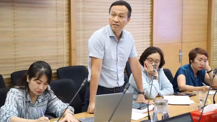 Các đại biểu trao đổi, thảo luận tại hội thảo.