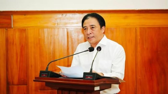 Chủ tịch Ủy ban nhân dân thành phố Huế Nguyễn Khắc Toàn thông tin tình hình kinh tế-xã hội của thành phố trong 6 tháng đầu năm.