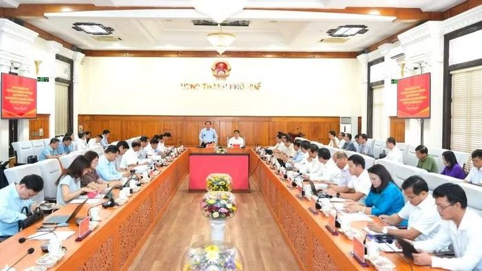 Toàn cảnh buổi làm việc của Đoàn công tác Chính phủ với lãnh đạo thành phố Huế.