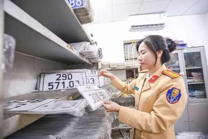 Nghị quyết mới cũng quy định nhiều trường hợp được miễn lệ phí khi thực hiện thủ tục hành chính trực tuyến.