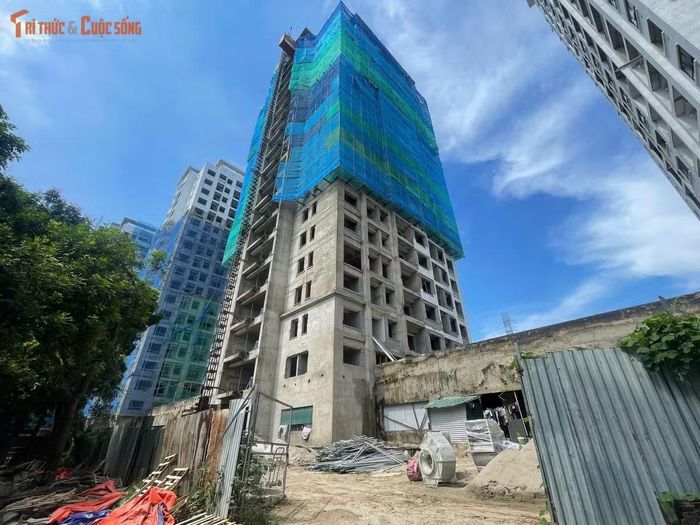 Cùng với hai tòa A2 và A3, tòa A4 cũng được hoàn thiện để đưa vào sử dụng với quy mô 19 tầng nổi, 1 tầng hầm và 408 căn hộ. Sau khi hoàn thành, ba tòa nhà sẽ cung cấp tổng cộng 1.176 căn hộ nhà ở xã hội cho thuê.