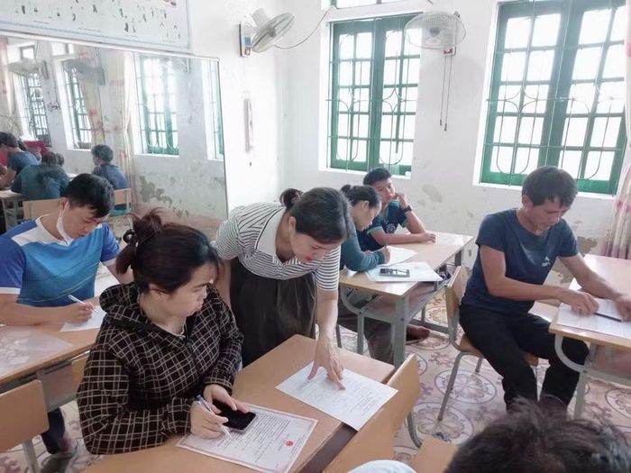 Các đơn vị trường học sau sáp nhập tại xã Tứ Mỹ tổ chức tuyển sinh các khối đầu cấp.