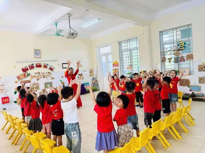 Sau sắp xếp, Hà Tĩnh giảm 60 trường, từ 639 xuống còn 579 trường, tương đương gần 9,4%.