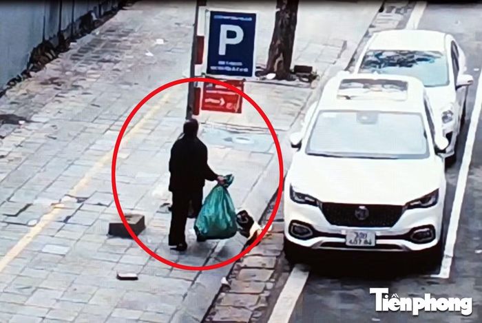 Hành vi vứt rác không đúng nơi quy định cũng bị phát hiện và cảnh báo trong vài giây.