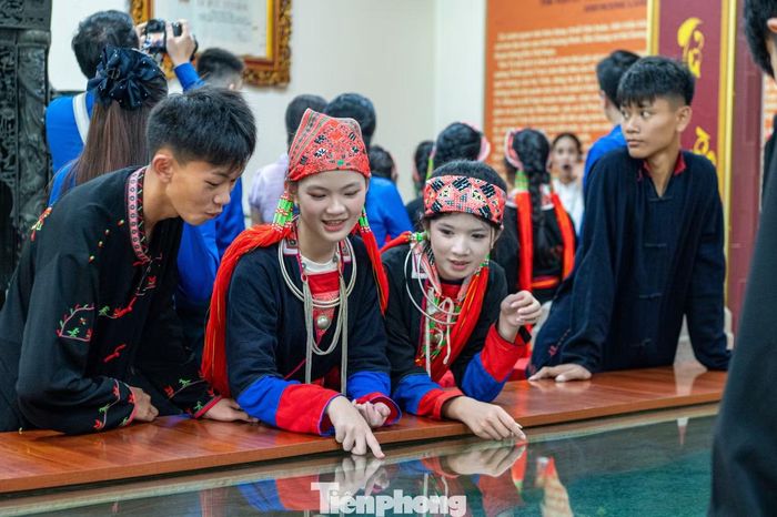 Đây không chỉ là cơ hội để tuổi trẻ Quảng Ninh phát huy sức sáng tạo, khả năng làm chủ công nghệ mà còn là trách nhiệm trong việc gìn giữ, phát huy và lan tỏa những giá trị tốt đẹp của quê hương trên không gian mạng.