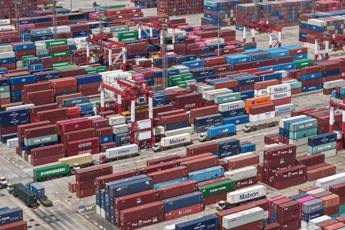 Cảng container ở Thượng Hải, Trung Quốc. (Ảnh: AP)