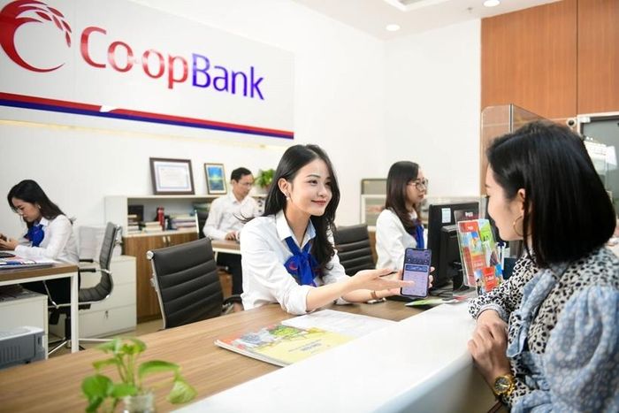 Phó Thủ tướng Nguyễn Văn Thắng ký Quyết định số 1279/QĐ-TTg của Thủ tướng Chính phủ phê duyệt chủ trương về mức vốn nhà nước hỗ trợ để tăng vốn điều lệ cho Ngân hàng Hợp tác xã Việt Nam.