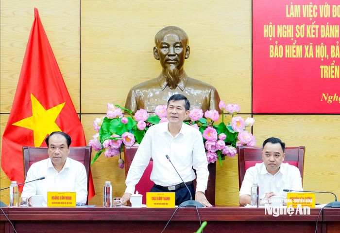 Phó Chủ tịch UBND tỉnh Thái Văn Thành phát biểu kết luận hội nghị. Ảnh: Phạm Bằng