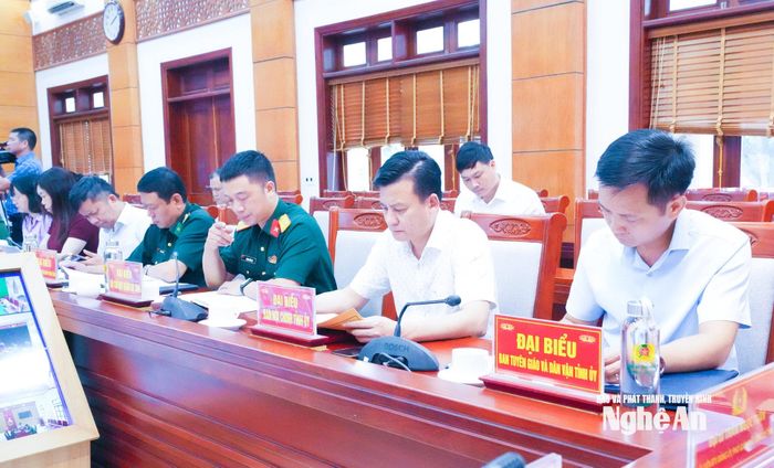 Đại diện các ban, ngành cấp tỉnh tham gia hội nghị. Ảnh: Mai Hoa