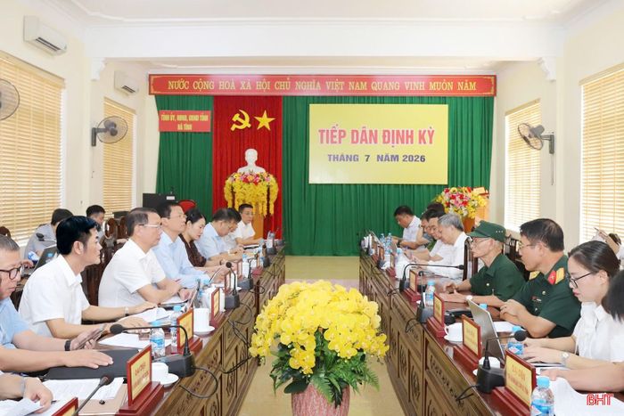 Đồng chí Phan Thiên Định - Phó Bí thư Tỉnh ủy, Chủ tịch UBND tỉnh chủ trì phiên tiếp công dân định kỳ tháng 7.