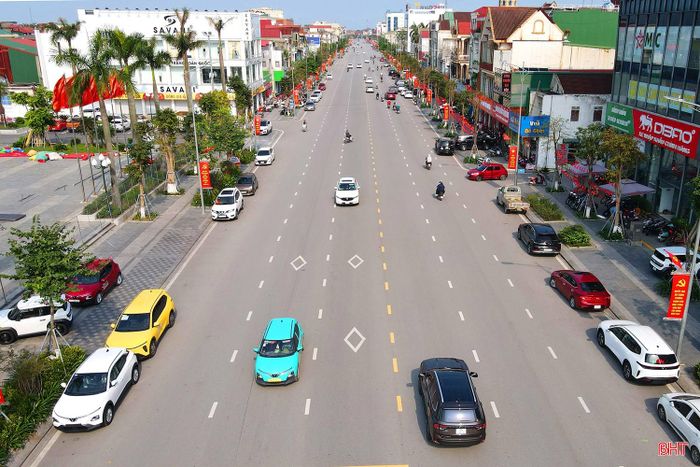 Các đơn vị, địa phương ở Hà Tĩnh đang tập trung triển khai các trình tự, thủ tục đảm bảo lộ trình thu phí giữ xe không sử dụng tiền mặt.