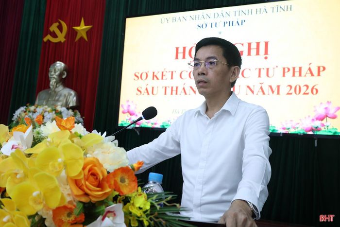 Giám đốc Sở Tư pháp Hà Tĩnh Nguyễn Quốc Tuấn kết luận hội nghị.