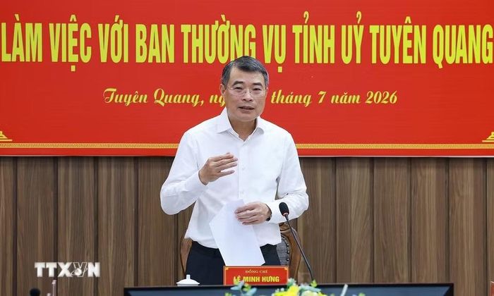Thủ tướng Lê Minh Hưng làm việc với Ban Thường vụ Tỉnh ủy Tuyên Quang. (Ảnh: Dương Giang/TTXVN)