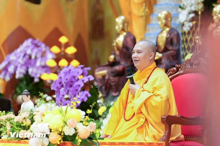 Đại đức Thích Đạo Thịnh trong một buổi giảng pháp. (Ảnh: CTV/Vietnam+)