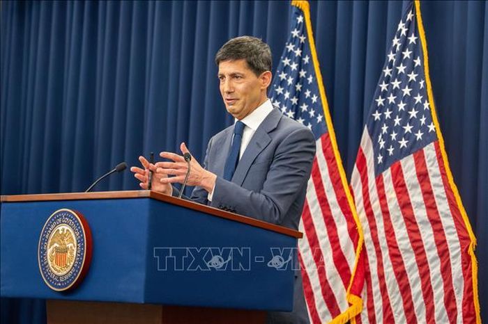 Chủ tịch FED Kevin Warsh trong cuộc họp báo công bố chính sách lãi suất, tại Washington, D.C., ngày 17/6/2026. Ảnh: THX/TTXVN
