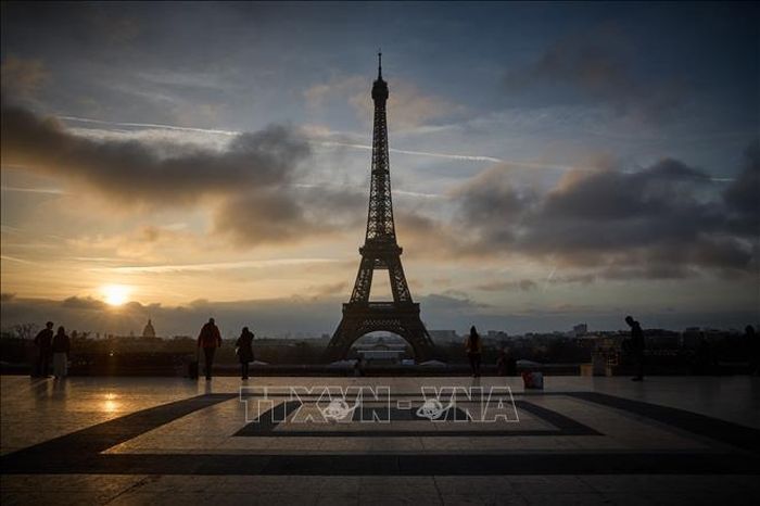 Tháp Eiffel tại Paris, Pháp. Ảnh: AFP/TTXVN