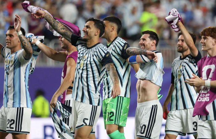 Argentina sẽ có màn đại chiến với Anh ở bán kết World Cup 2026. Ảnh: AFP/TTXVN