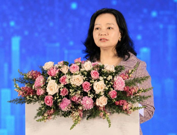 Bà Nguyễn Thị Lâm Giang, Cục trưởng Cục Đổi mới sáng tạo, Chuyển đổi xanh và Khuyến công (Bộ Công Thương) phát biểu tại lễ khai mạc triển lãm ngày 15/7.