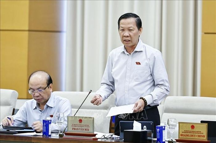 Chủ nhiệm Ủy ban Kinh tế và Tài chính của Quốc hội Phan Văn Mãi phát biểu. Ảnh: Doãn Tấn/TTXVN