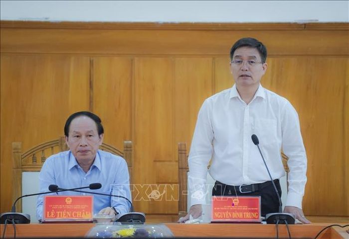Bí thư Thành ủy Huế Nguyễn Đình Trung phát biểu tiếp thu ý kiến tại buổi làm việc.
