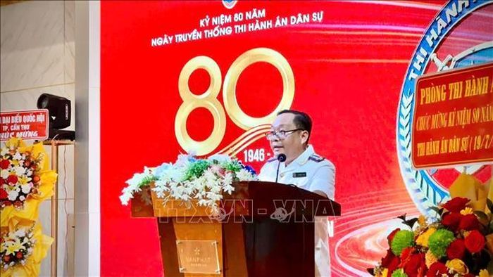 Trưởng Thi hành án dân sự thành phố Cần Thơ Lê Phước Toàn phát biểu.